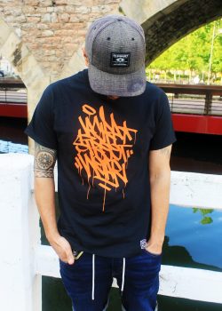 lacra streetwear graffiti concept